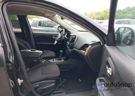 2015 Jeep Cherokee Latitude z USA, uszkodzony, nr VIN 1C4PJMCB0FW515554